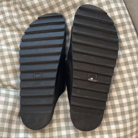 Roger Vivier slidey Viv sandals - Picture 2 of 10